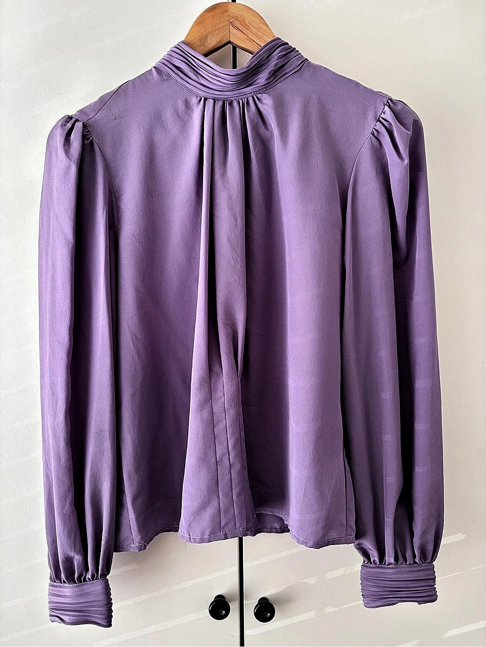 Anna Kristie petites Pleated Neck Blouse in Purple Size 12 Like New